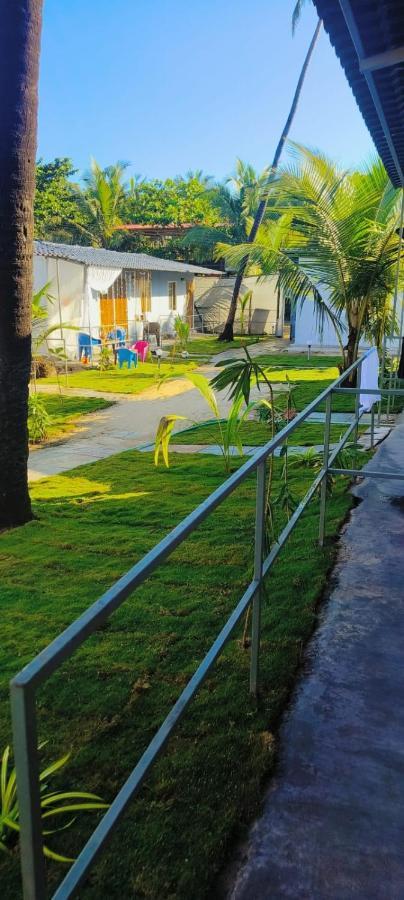Shantaram Beach Huts Arambol Exterior foto