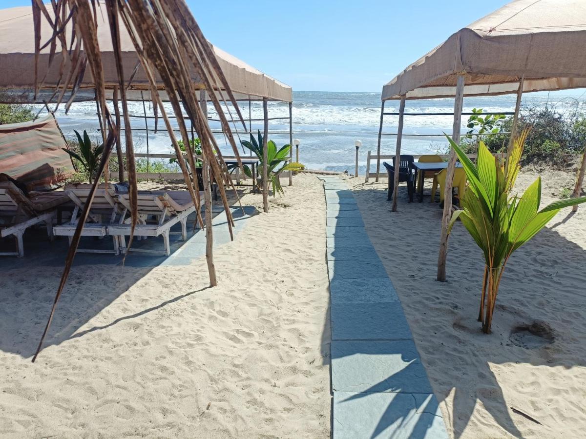 Shantaram Beach Huts Arambol Exterior foto
